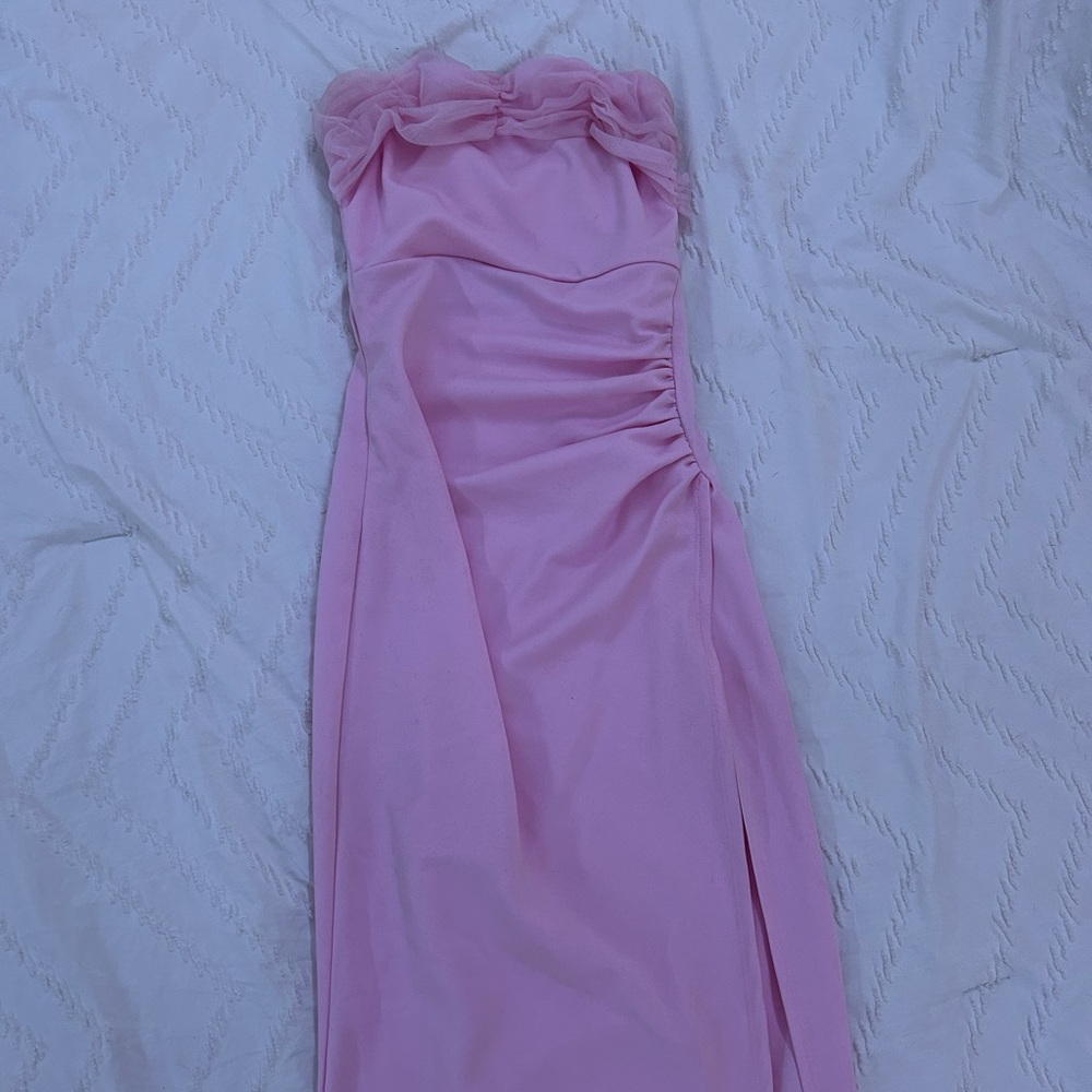 Lucy In the Sky, Pink strapless Prom dress.